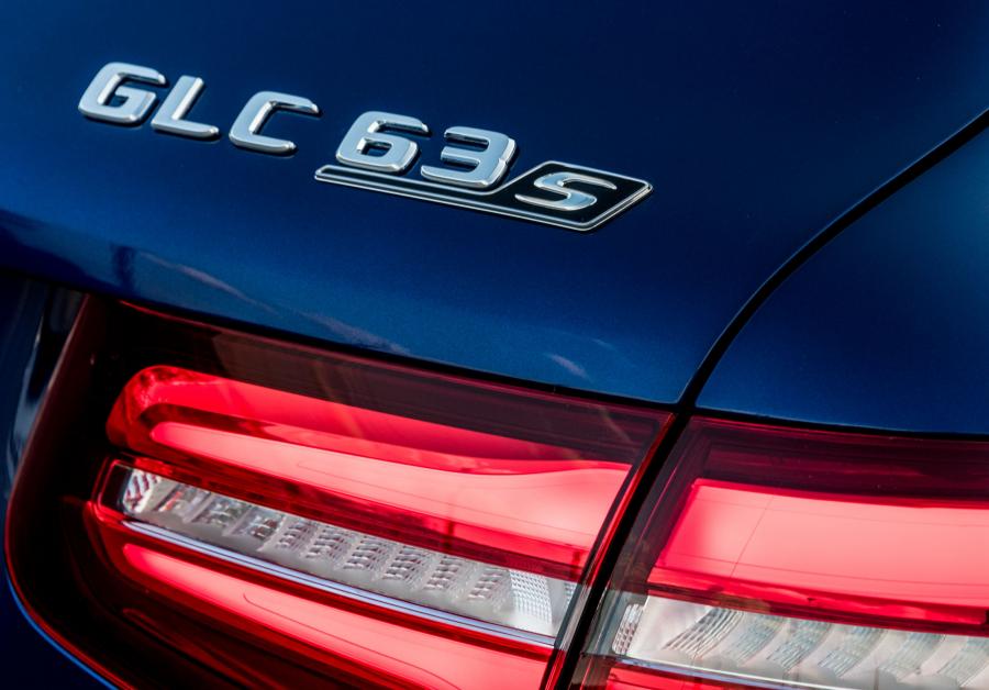 Логотип Mercedes-AMG GLC63 S 4Matic+ (X253) 2017 года  (фото 33 из 80)
